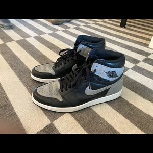 Air Jordan 1 Shadow (2013)